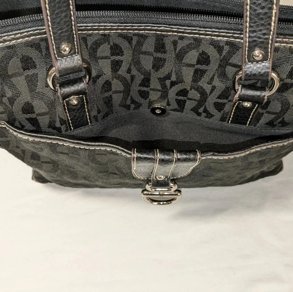 Etienne Aigner black signature canvas shoulder bag - Picture 5 of 9